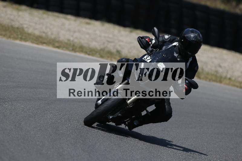 Archiv-2023/28 05.06.2023 Moto Club Anneau du Rhin/blanc-novice/37